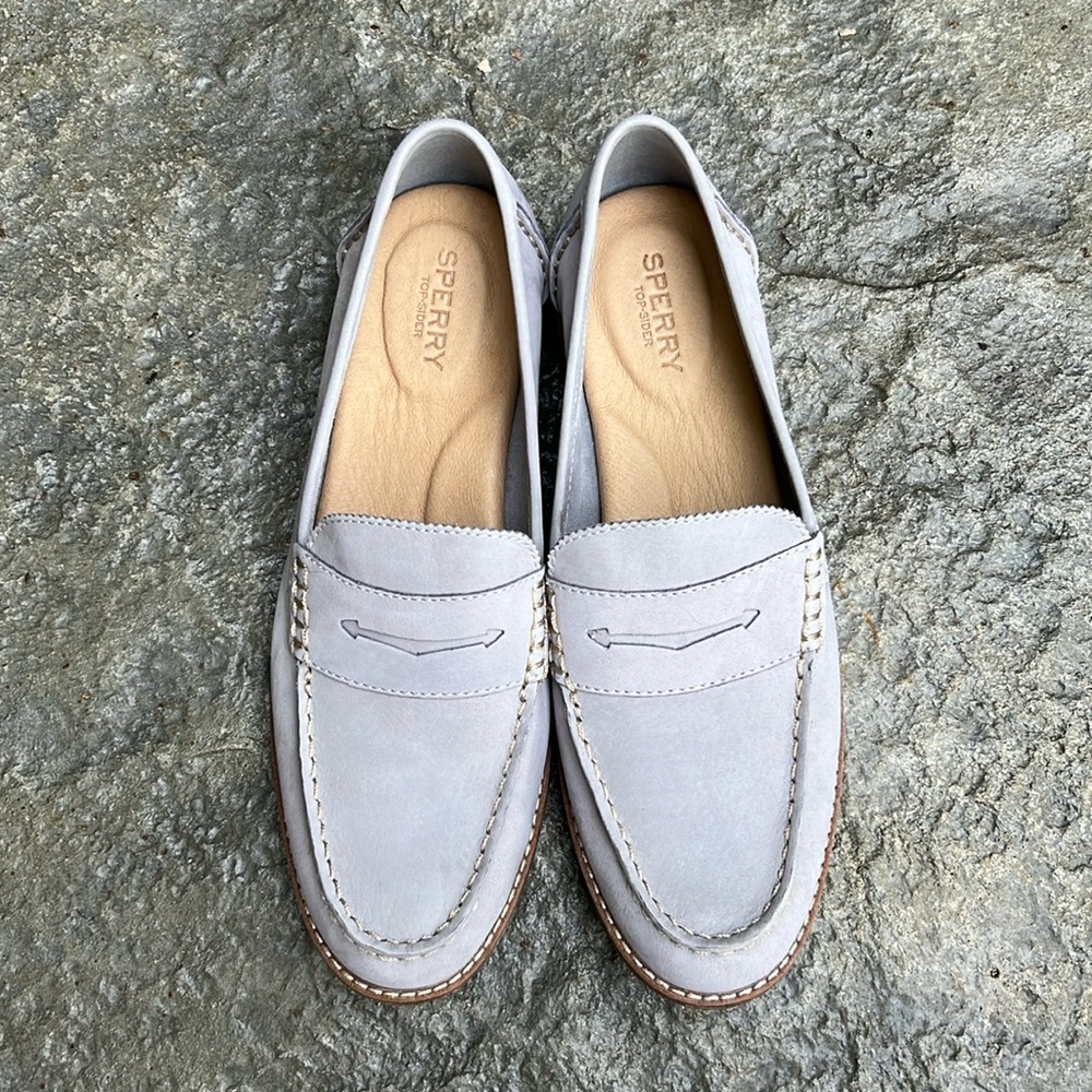 Sperry Seaport Penny Loafer, Lilac, size 9.5 width M - NEW Never worn!